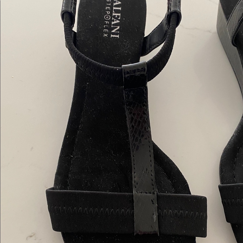 Alfani wedge sandals…Size 8 Wide - Picture 2 of 6